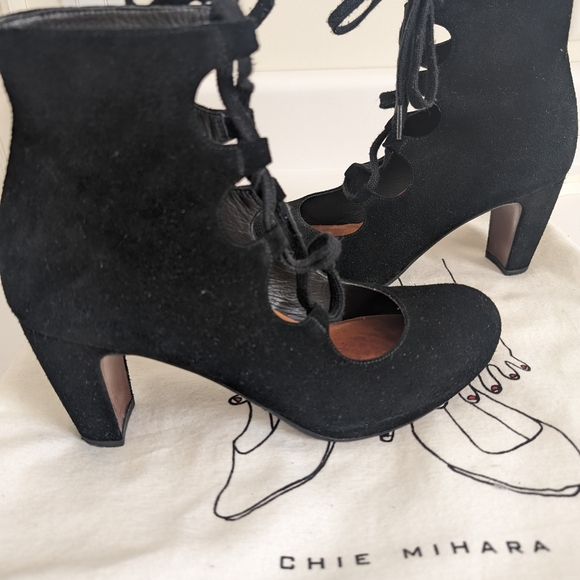 Chie Mihara Black Suede Ankle Booties Sz 8.5 - Picture 3 of 4